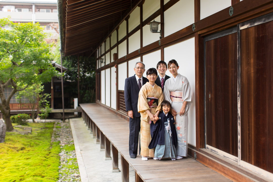 Japanese Family at Chion-ji Temple Celebrating Shichigosan